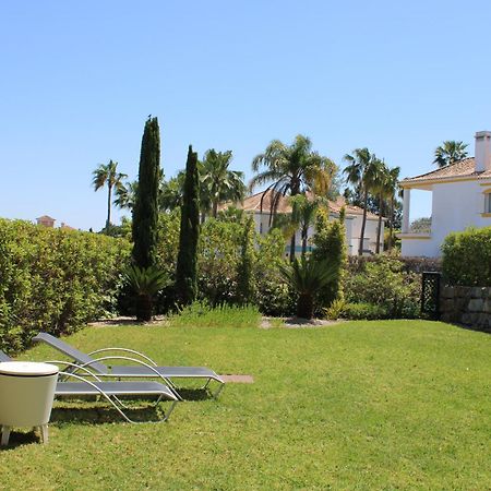 Luxury 2 Bedroom Apartment With Private Garden Almancil Dış mekan fotoğraf