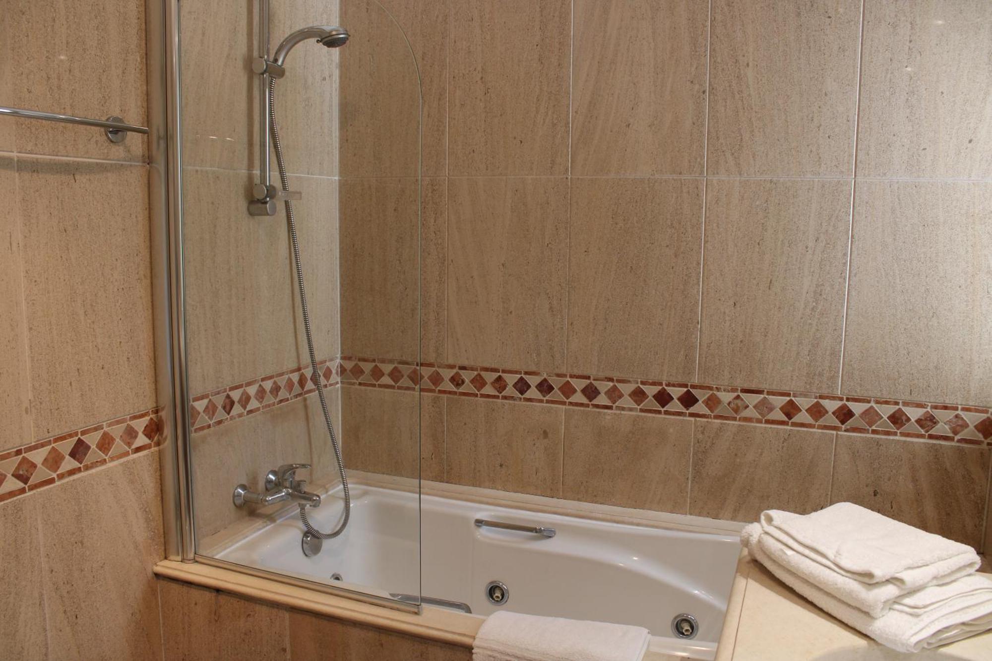 Luxury 2 Bedroom Apartment With Private Garden Almancil Dış mekan fotoğraf