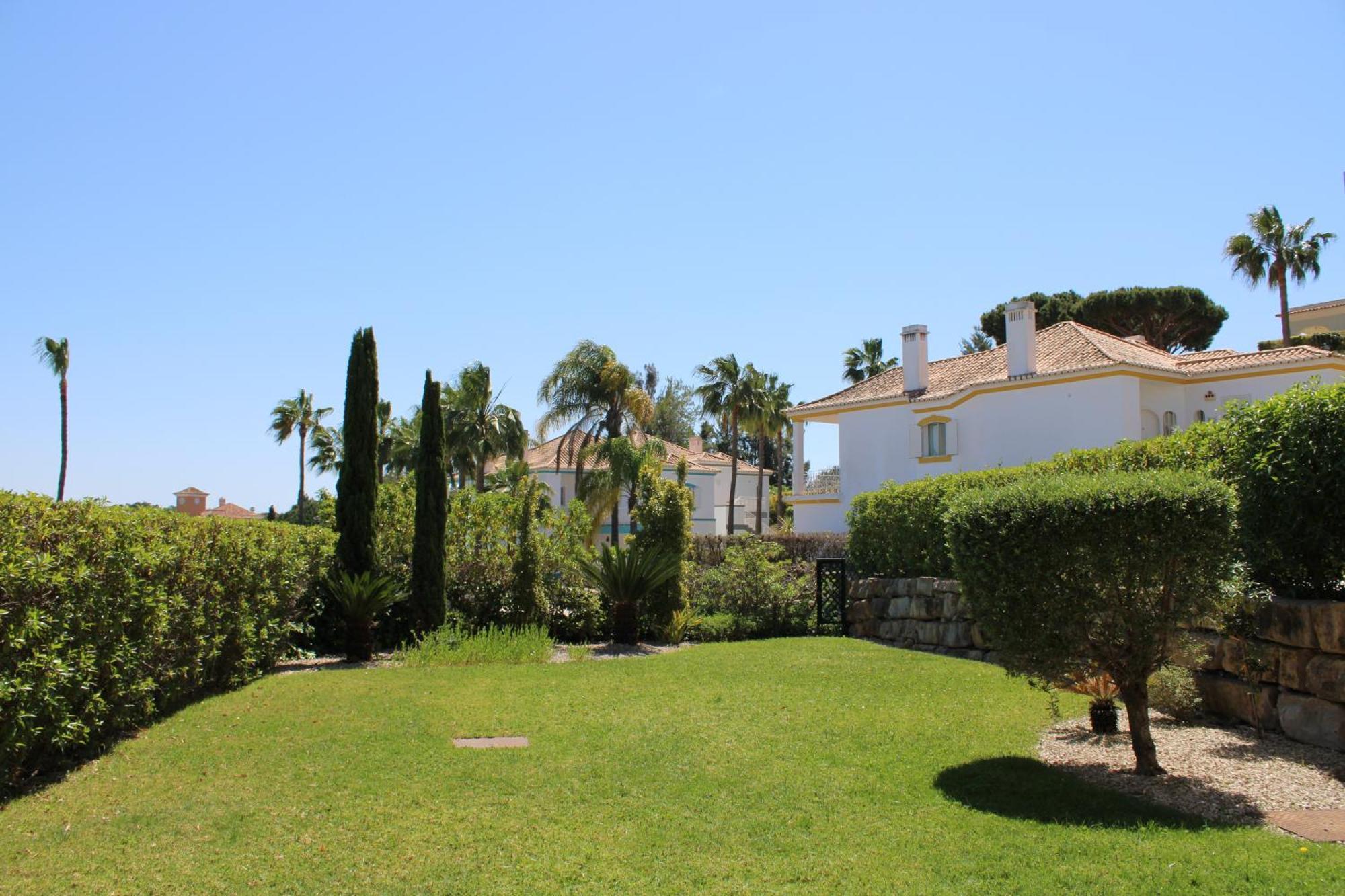 Luxury 2 Bedroom Apartment With Private Garden Almancil Dış mekan fotoğraf
