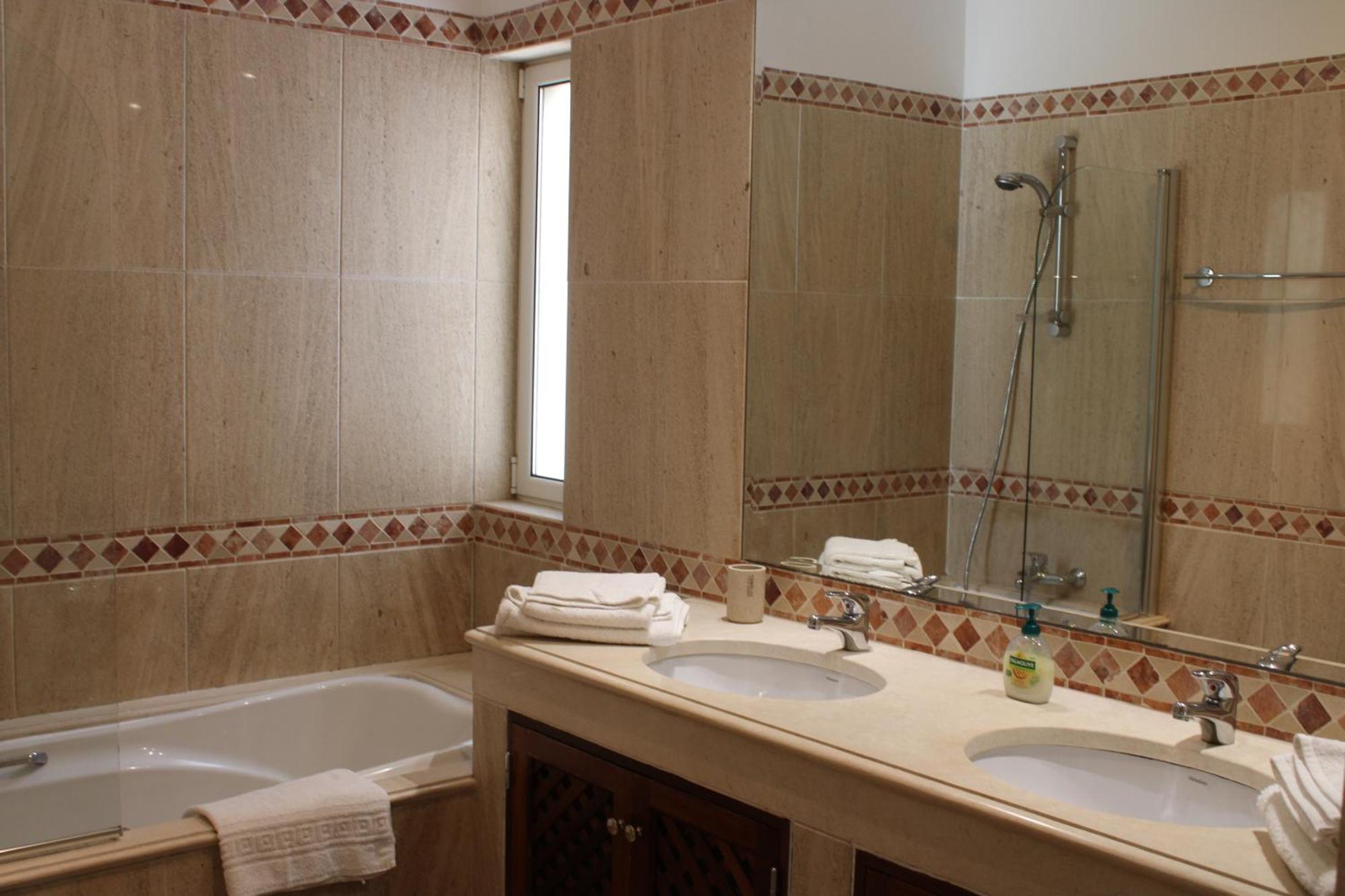 Luxury 2 Bedroom Apartment With Private Garden Almancil Dış mekan fotoğraf