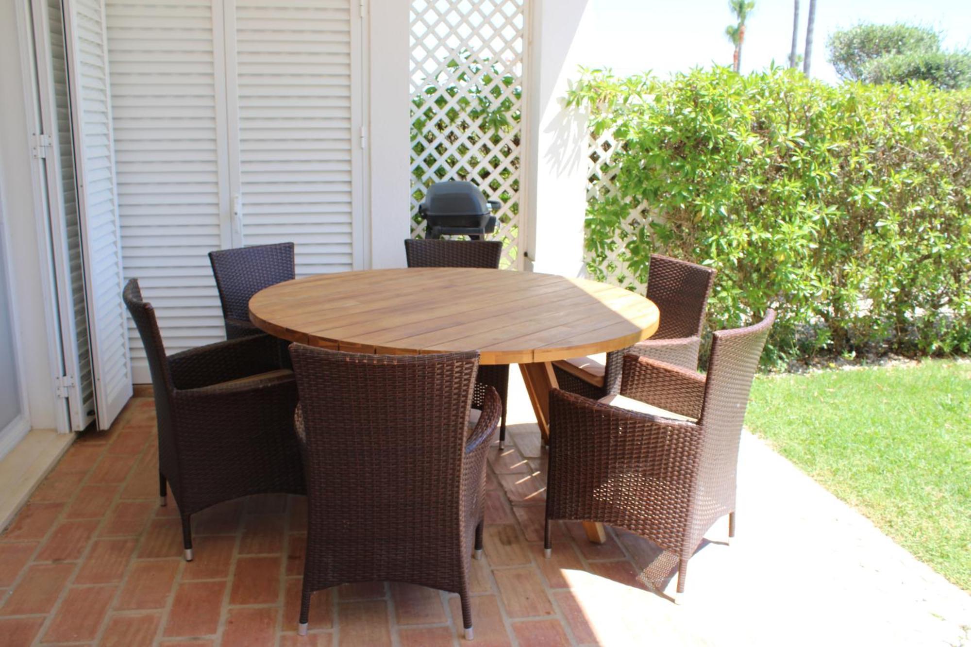 Luxury 2 Bedroom Apartment With Private Garden Almancil Dış mekan fotoğraf